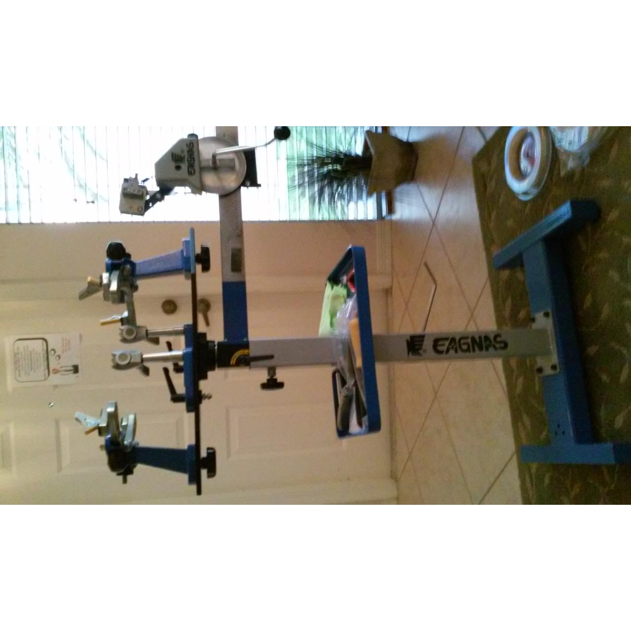 Tennis Racket Trader Eagnas String Machine